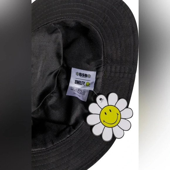 🍄HOST PICK🍄Smiley x By Samii Ryan Caution Smiles Cotton Bucket Hat, Blk/Pnk, NWT - Picture 4 of 6
